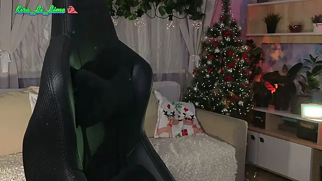 KiraLiLime online show from January 1, 2025, 3:56 am