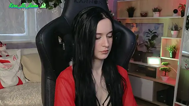 KiraLiLime online show from January 4, 2025, 8:28 am