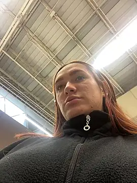  KarolSmith online show from February 22, 2025, 1:35 pm
