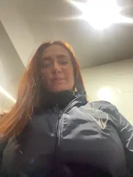  KarolSmith online show from March 4, 2025, 8:49 pm