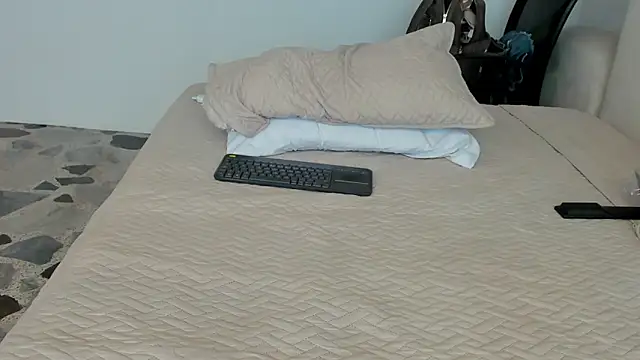 BridgetRodriguez online show from January 20, 2025, 6:21 pm