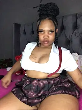 Anaelle24 online show from February 21, 2025, 12:28 pm