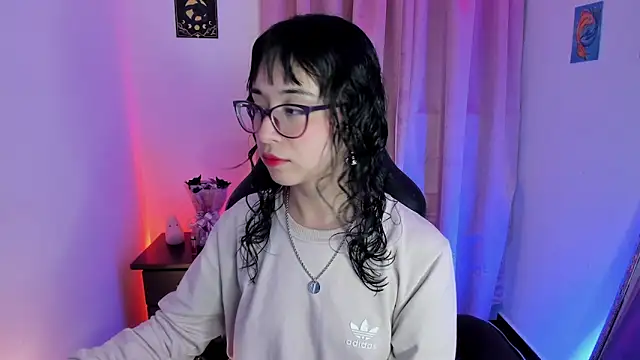 indra cam online show from October 27, 2025, 3:32 am