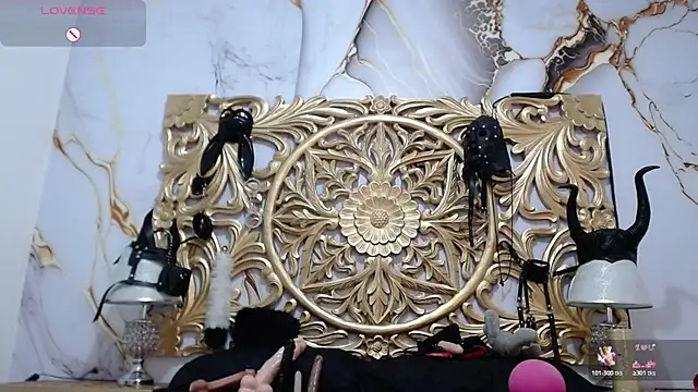 Snapshot of EvaBellucci_ chatting on October 22, 2025, 7:46 pm EvaBellucci online show from October 22, 2025, 7:46 pm