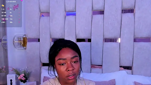 Snapshot of mia_schwarz chatting on December 9, 2024, 9:16 pm mia schwarz online show from December 9, 2024, 9:16 pm