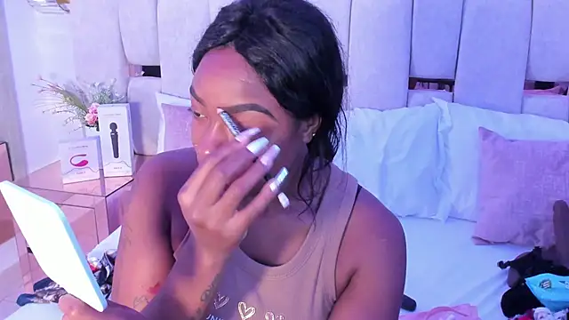 Snapshot of mia_schwarz chatting on December 18, 2024, 10:13 pm mia schwarz online show from December 18, 2024, 10:13 pm