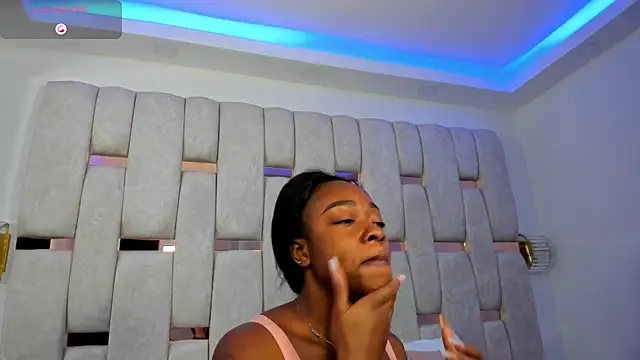 Snapshot of mia_schwarz chatting on January 19, 2025, 7:47 pm mia schwarz online show from January 19, 2025, 7:47 pm