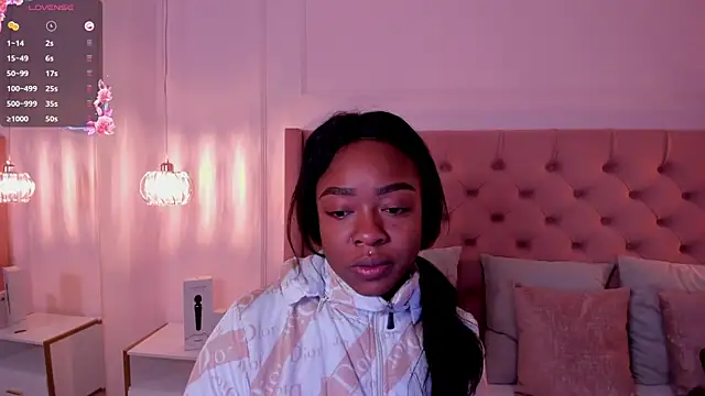 Snapshot of mia_schwarz chatting on January 22, 2025, 11:45 am mia schwarz online show from January 22, 2025, 11:45 am