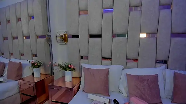 Snapshot of mia_schwarz chatting on January 25, 2025, 7:39 pm mia schwarz online show from January 25, 2025, 7:39 pm