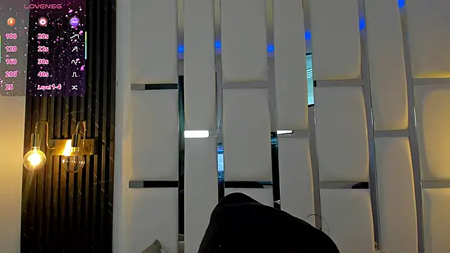 Snapshot of mia_schwarz chatting on October 6, 2025, 1:30 pm mia schwarz online show from October 6, 2025, 1:30 pm