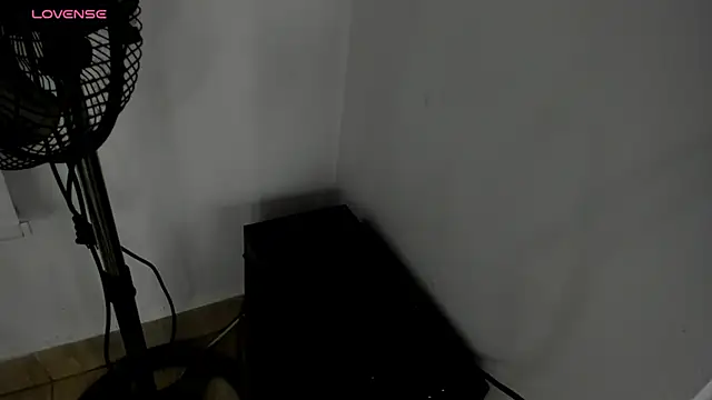 Snapshot of danielclarton1 chatting on January 11, 2025, 12:12 am danielclarton1 online show from January 11, 2025, 12:12 am