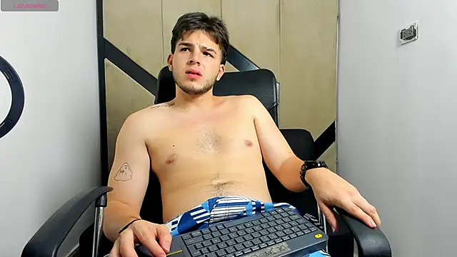 Snapshot of danielclarton1 chatting on January 29, 2025, 1:37 am danielclarton1 online show from January 29, 2025, 1:37 am