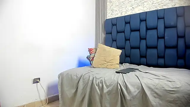 Snapshot of danielclarton1 chatting on February 12, 2025, 1:59 pm danielclarton1 online show from February 12, 2025, 1:59 pm