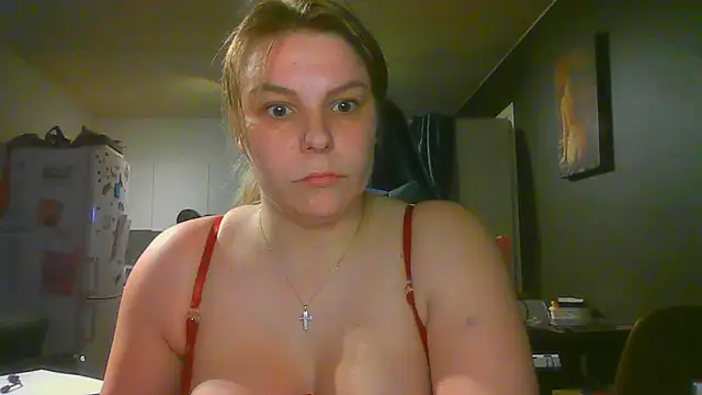PetiteB Official online show from April 4, 2026, 10:51 pm