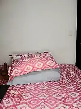 LalitaQueen online show from March 9, 2025, 3:32 am