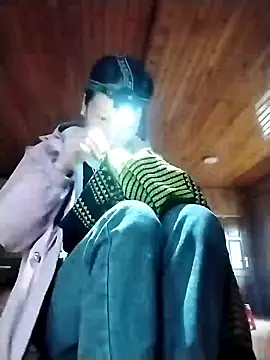 Snapshot of lytamye chatting on December 6, 2024, 1:07 am lytamye online show from December 6, 2024, 1:07 am