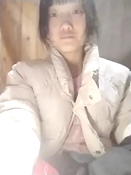 Snapshot of lytamye chatting on February 25, 2025, 12:24 pm lytamye online show from February 25, 2025, 12:24 pm