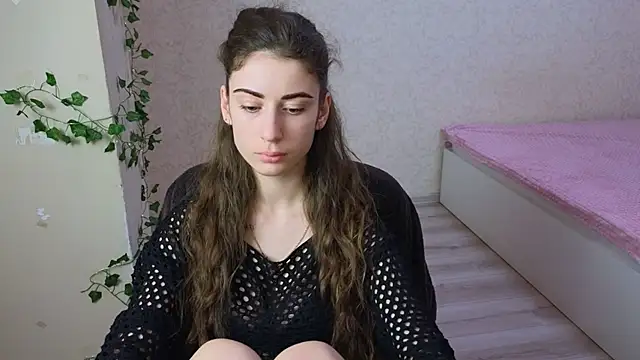 LittleFreya9 online show from January 9, 2025, 5:22 pm