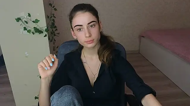 LittleFreya9 online show from January 23, 2025, 6:56 pm