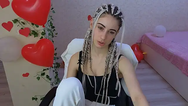LittleFreya9 online show from February 14, 2025, 11:09 pm