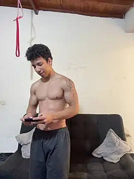 Snapshot of ethan_noir chatting on October 11, 2025, 3:21 pm ethan noir online show from October 11, 2025, 3:21 pm