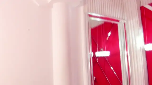 SusanCouper online show from December 20, 2025, 11:06 am