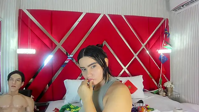 SusanCouper online show from June 11, 2026, 10:19 pm