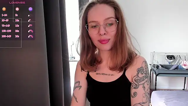 Natural pussy online show from April 24, 2026, 7:33 am