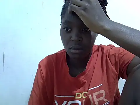 pretty tallgirl online show from April 30, 2026, 8:57 pm