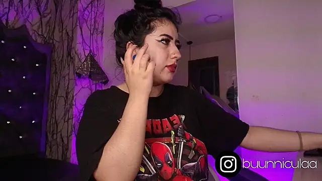 Snapshot of larissa01_ chatting on October 4, 2025, 3:26 am larissa01  online show from October 4, 2025, 3:26 am