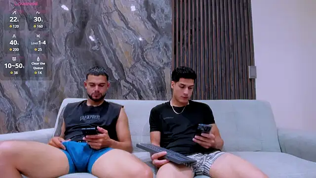 hot day online show from October 15, 2025, 9:04 pm