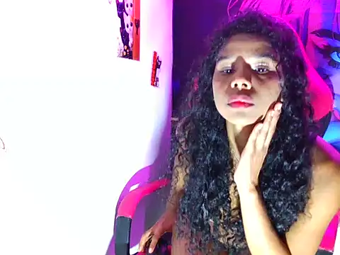 Snapshot of paola_hot03 chatting on October 24, 2025, 2:30 am paola hot03 online show from October 24, 2025, 2:30 am
