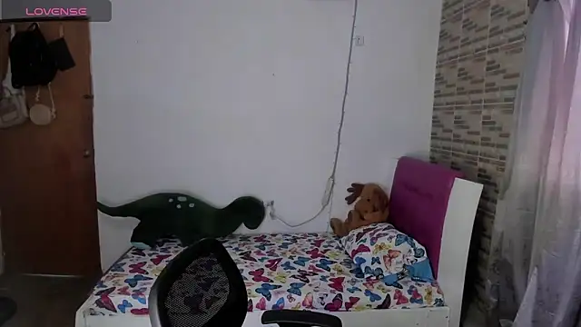 Snapshot of _Amelia_Johns_ chatting on April 14, 2026, 4:02 pm Amelia Johns online show from April 14, 2026, 4:02 pm