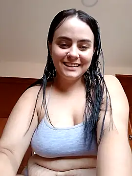 Im Amelia online show from December 12, 2024, 4:10 pm