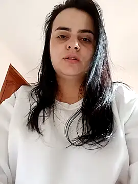 Im Amelia online show from December 13, 2024, 8:37 pm