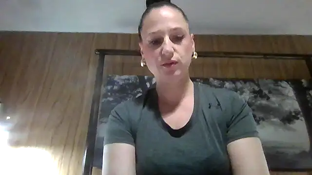 Audrey hotty online show from September 9, 2025, 12:54 am