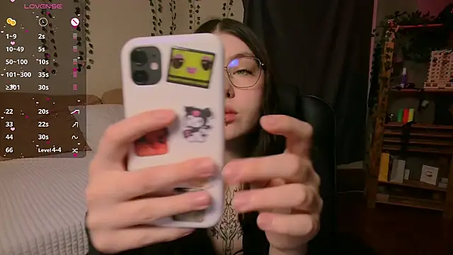 Arizonaa Muse online show from October 8, 2025, 1:36 am