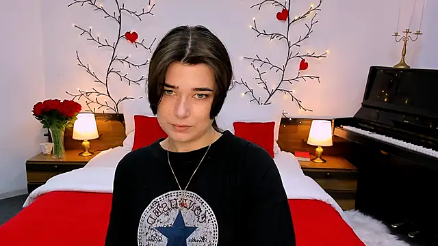  Sun Shy  online show from September 18, 2025, 9:11 am