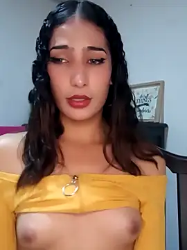 Lanna hott  online show from March 14, 2025, 11:00 pm