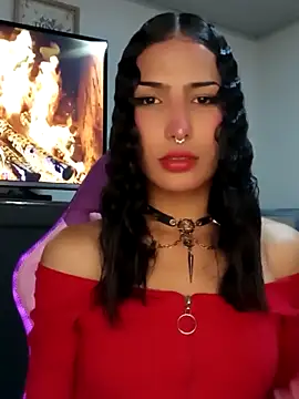 Lanna hott  online show from September 26, 2025, 7:18 pm