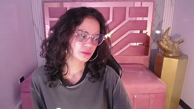 Tyna ch online show from December 28, 2024, 8:04 pm