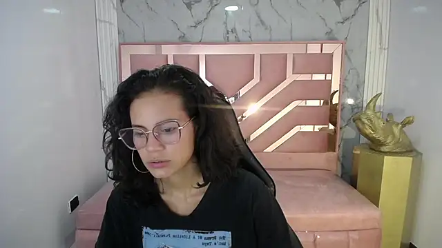 Tyna ch online show from January 14, 2025, 4:29 pm