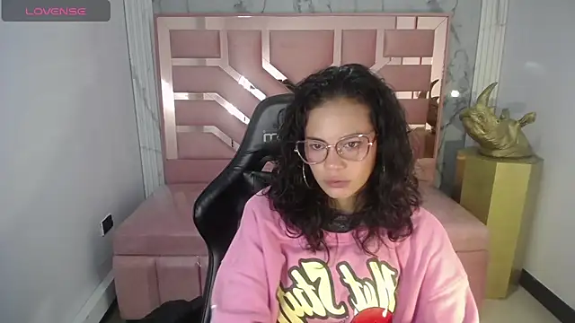 Tyna ch online show from January 15, 2025, 4:21 pm