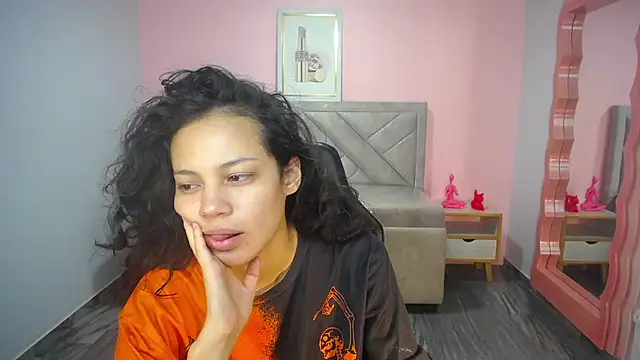 Snapshot of Tyna_ch chatting on July 5, 2026, 12:45 pm Tyna ch online show from July 5, 2026, 12:45 pm