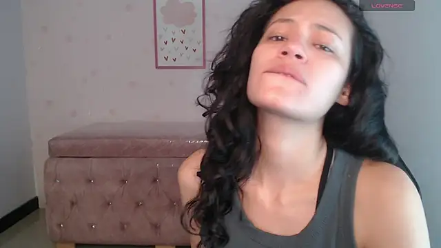 Snapshot of Tyna_ch chatting on July 9, 2026, 1:04 pm Tyna ch online show from July 9, 2026, 1:04 pm