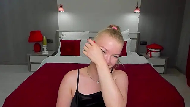 Snapshot of shy__lady chatting on July 12, 2026, 11:40 pm shy lady online show from July 12, 2026, 11:40 pm