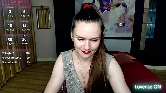 AriaGray online show from June 14, 2026, 9:06 pm