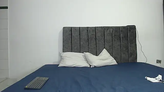 FerneyManti online show from January 30, 2025, 12:06 pm