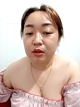 VyOanh2K online show from February 24, 2025, 1:21 pm