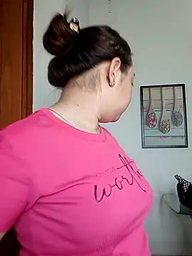 VyOanh2K online show from March 22, 2025, 7:36 am